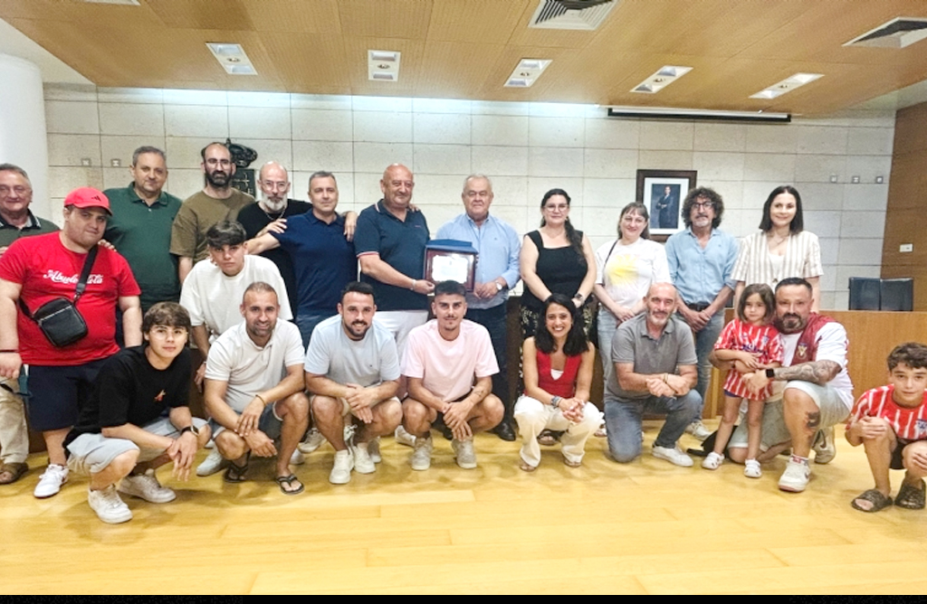 El Club Ol�mpico de Totana ve reconocida su trayectoria deportiva durante la reci�n terminada temporada